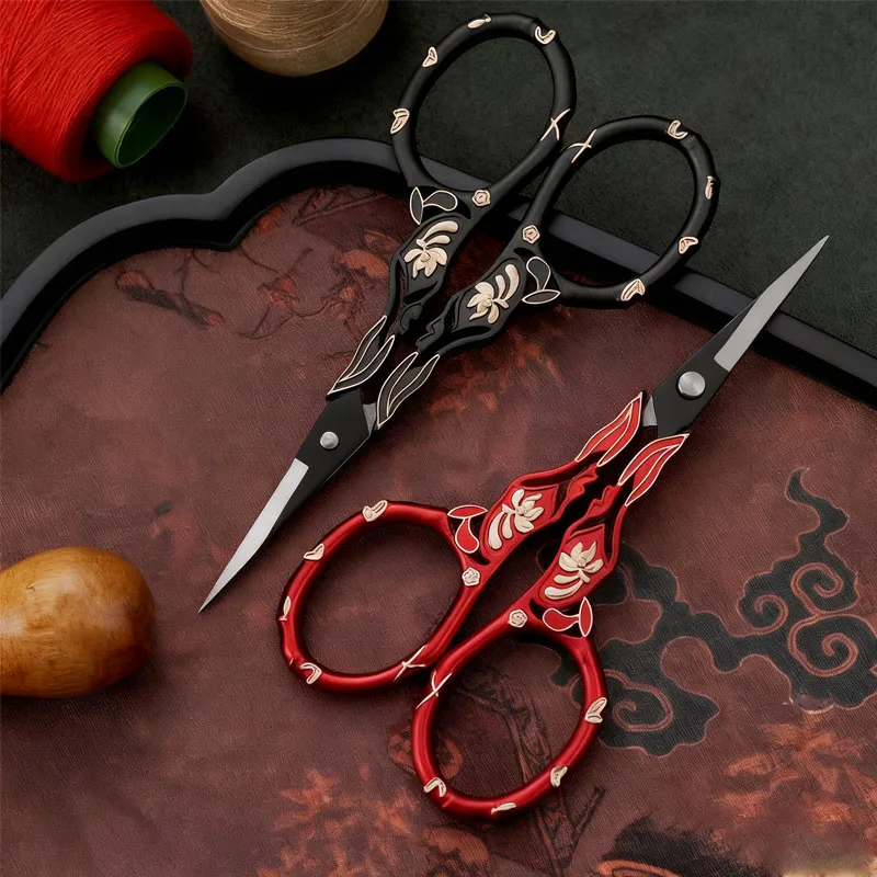 Embroidery Scissors Small - Nożyczki krawieckie do haftu krzyżykowego, obcinacz
