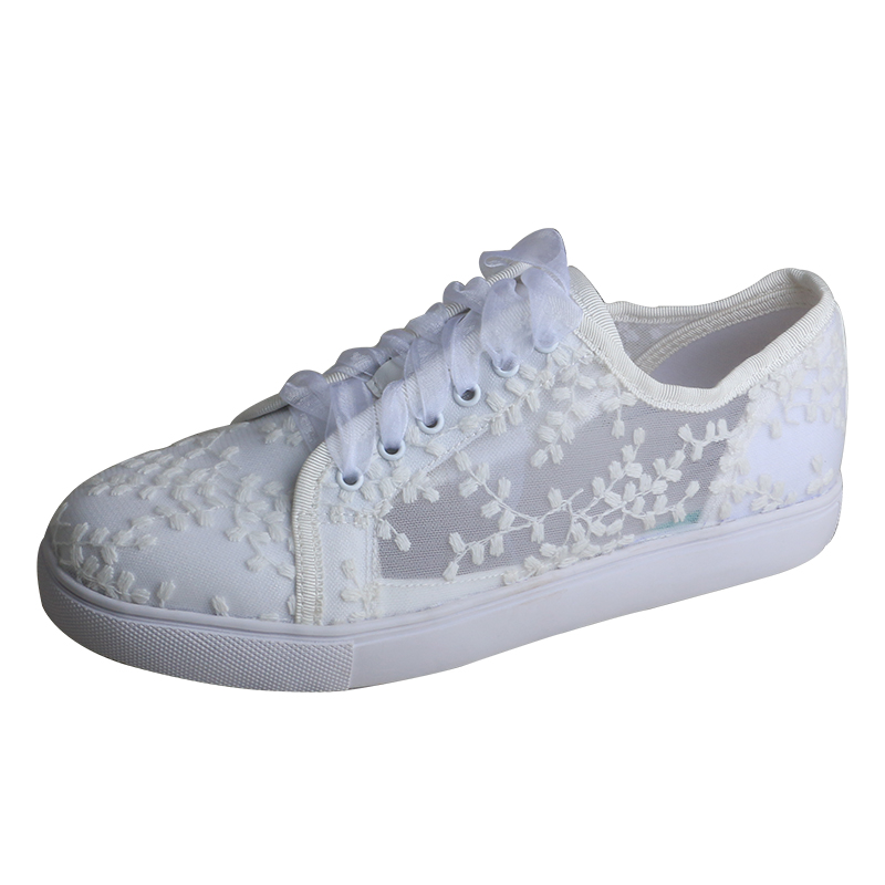 Embroidery Lace - Białe sneakersy damskie Wedopus, płaskie buty