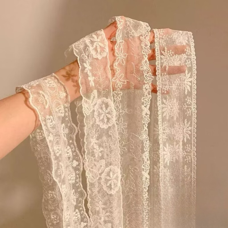 Embroidery Premium - Nowa Czarno-Biała Długa Koronkowa Apaszka z