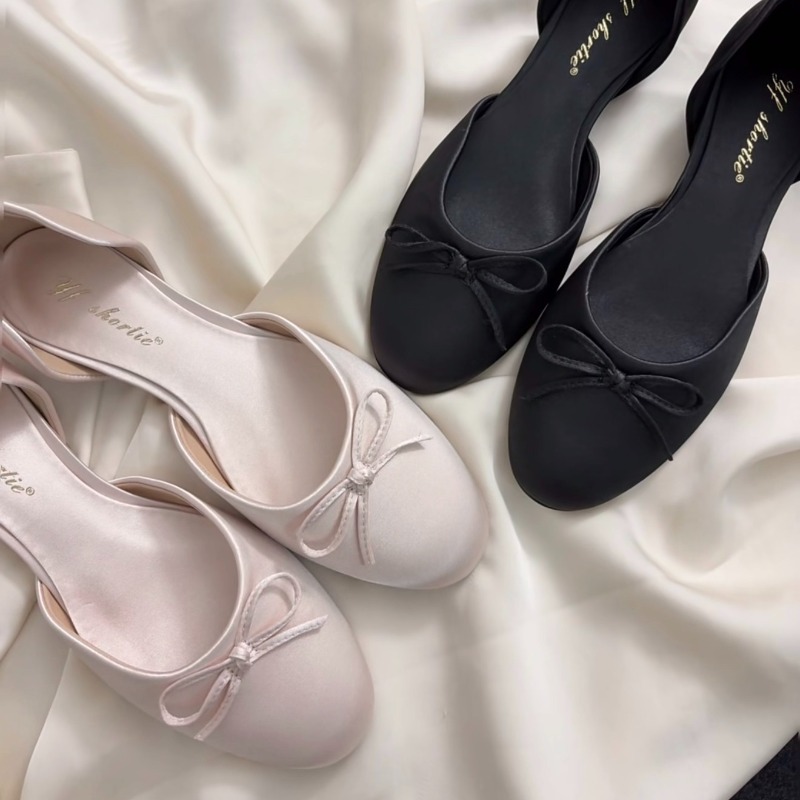 Embroidery Flat Shoes - Modne buty Mary Jane w nowym