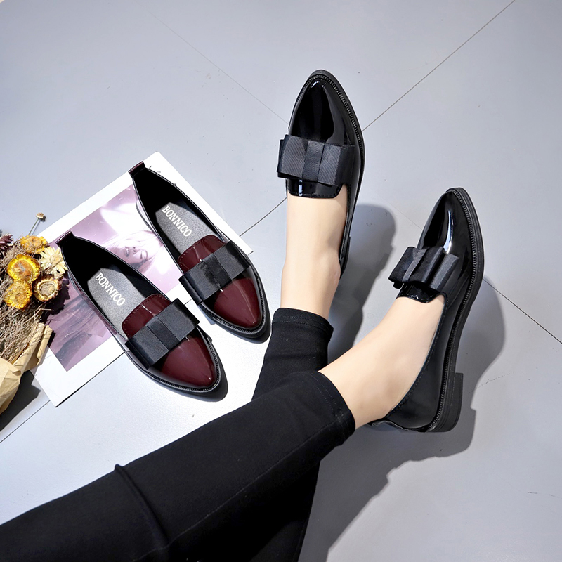 Czarne/Czerwone lakierowane ba – Embroidery Flat Shoes recenzja i cena