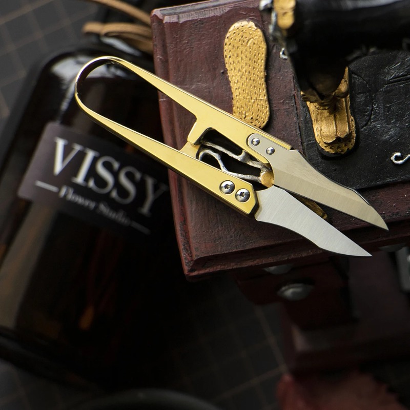 Małe nożyczki mosiężne do skór – Embroidery Scissors Small recenzja i cena