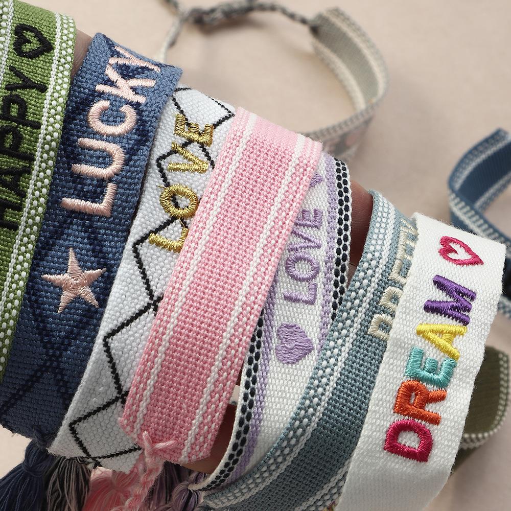 Ręcznie Robiona Bransoletka z  – Embroidery Letter N recenzja i cena