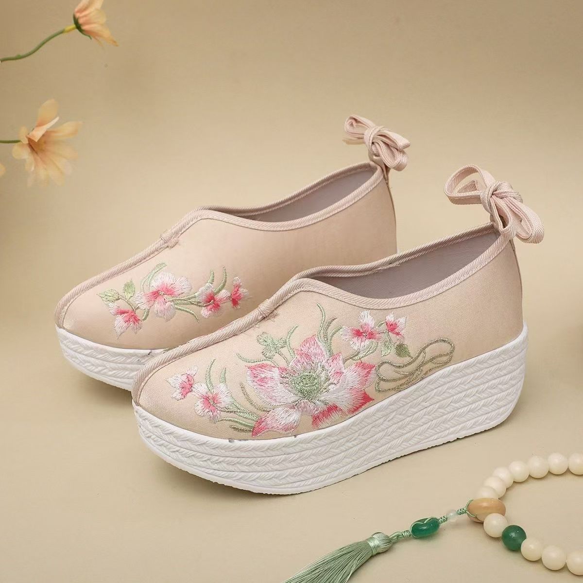 Damskie etniczne buty na kotur – Embroidery Lace recenzja i cena