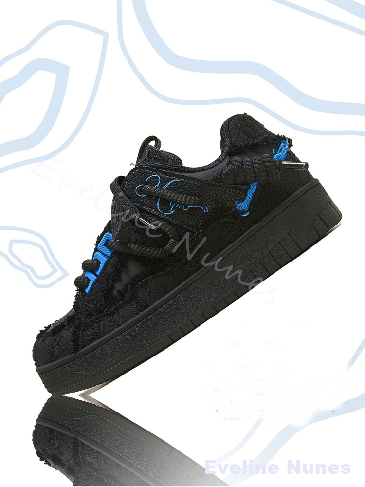 Czarne, postrzępione buty skat – Embroidery Lace recenzja i cena