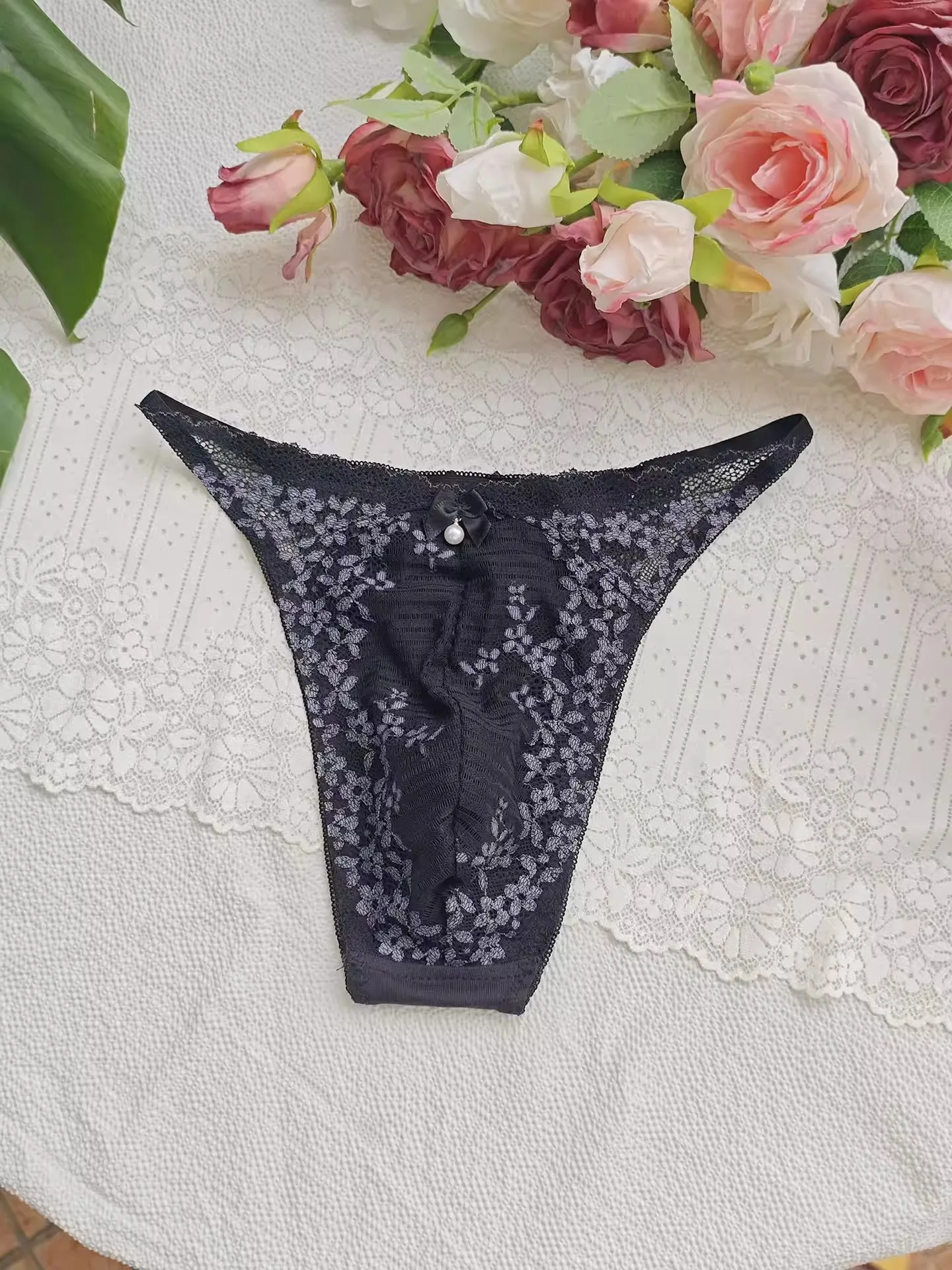 Czarne koronkowe męskie slipy  – Embroidery Lace recenzja i cena