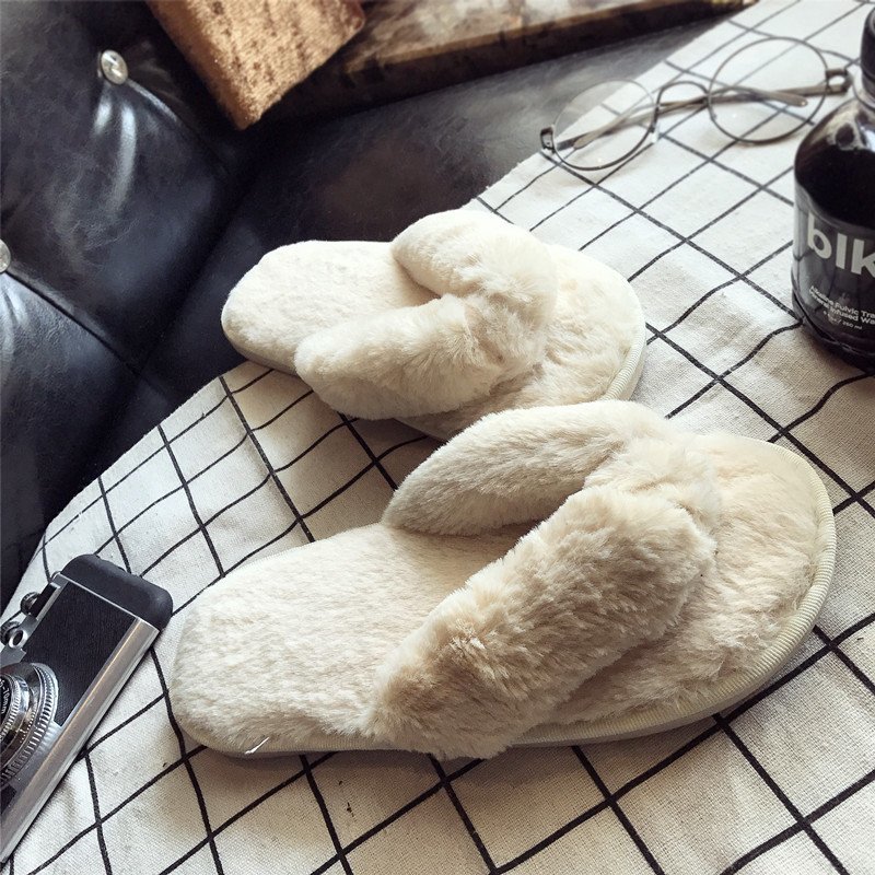 Ciepłe, puszyste, futrzane kap – Embroidery Flat Shoes recenzja i cena