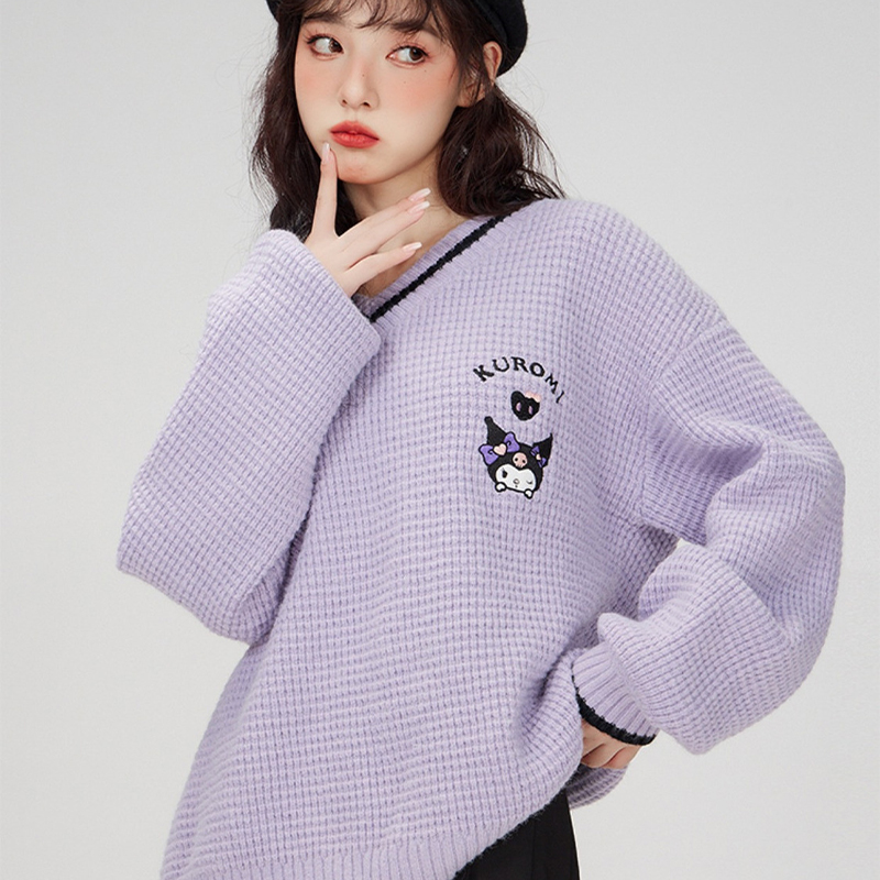 Uroczy sweter z haftem Kuromi, – Embroidery In The Piece recenzja i cena