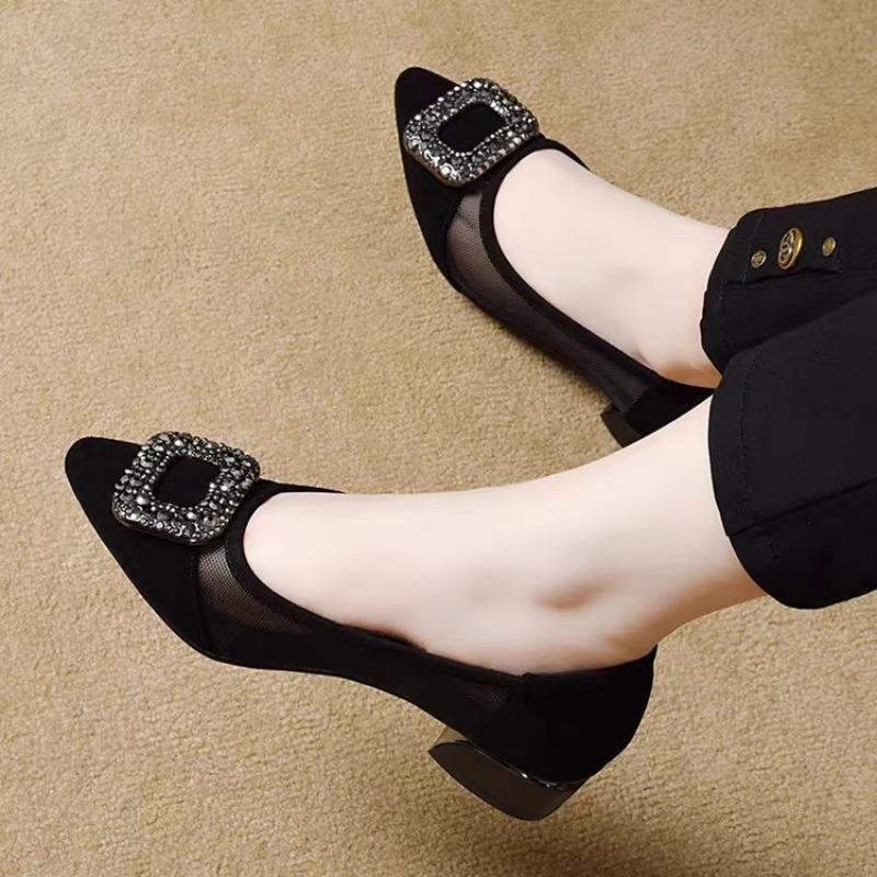 Eleganckie czółenka z ostrym n – Embroidery Flat Shoes recenzja i cena